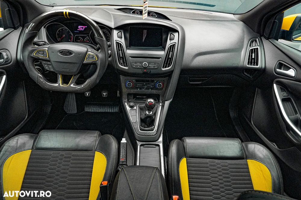 Ford Focus 2.0 EcoBoost ST mit Leder-Exclusiv-Paket - 8