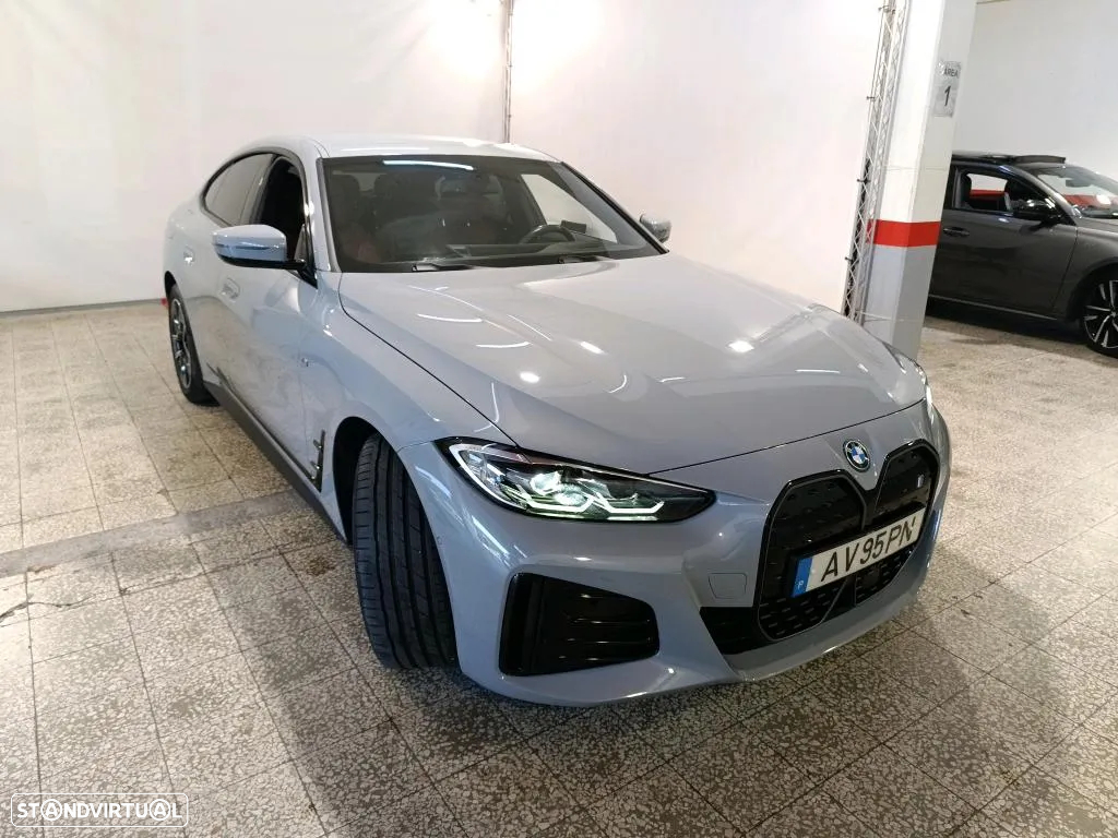 BMW i4 eDrive40 Desportiva M - 4