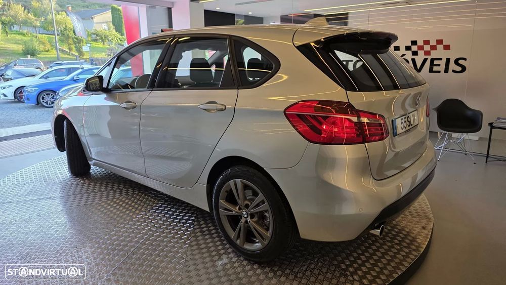 BMW 216 Active Tourer d Line Sport - 18