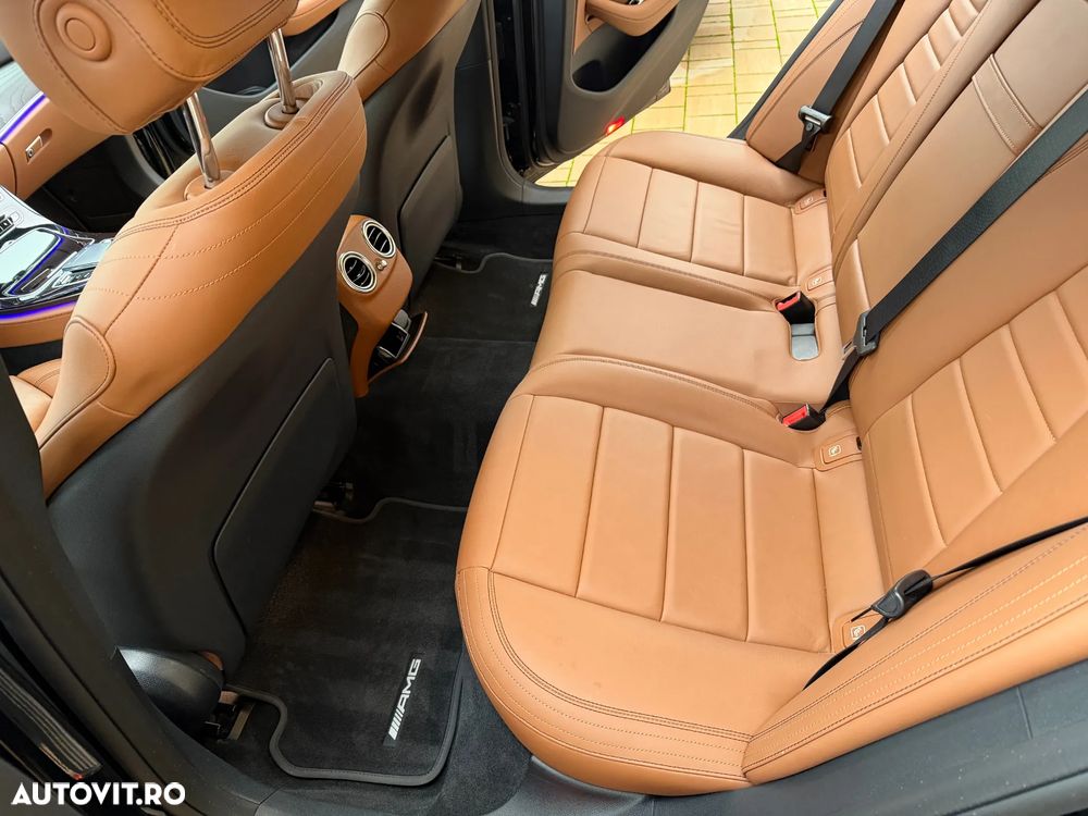 Mercedes-Benz E 300 de Aut. - 22