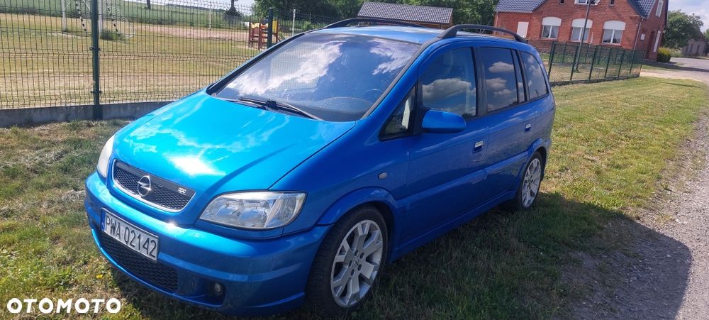 Opel Zafira - 2