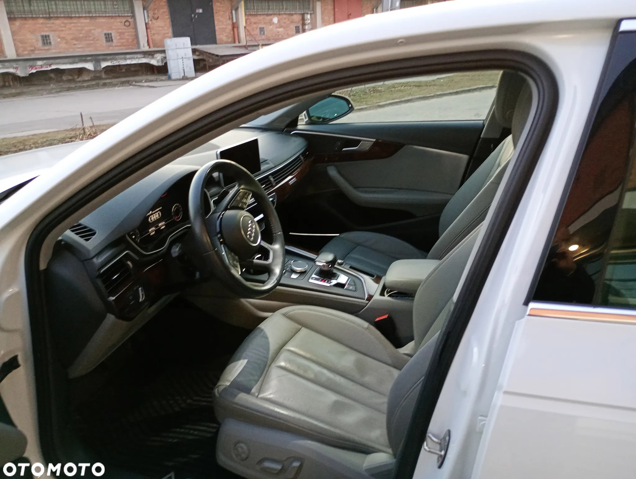 Audi A4 2.0 TFSI Quattro S tronic - 29
