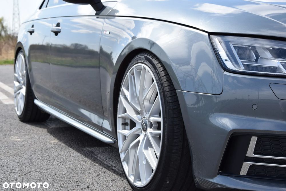 Audi A4 Limousine - 12