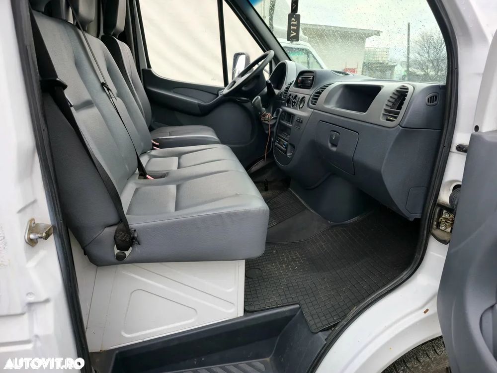 Mercedes-Benz Sprinter - 6