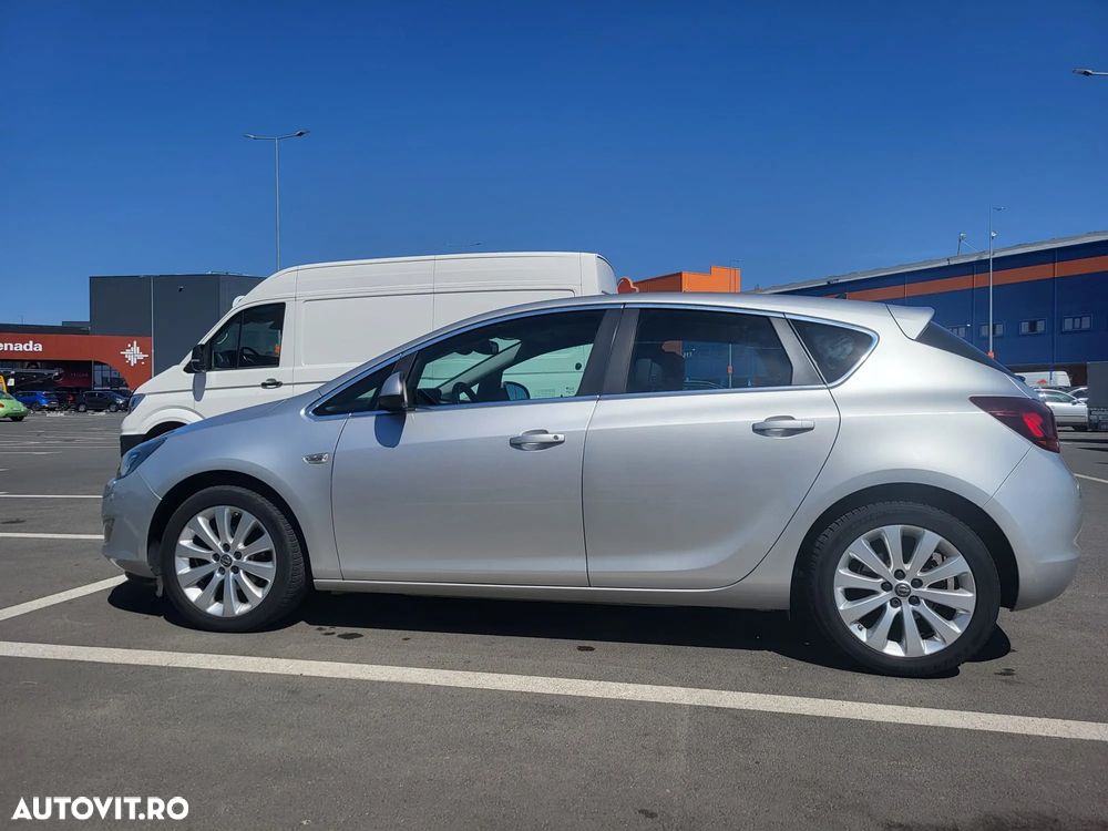 Opel Astra 1.6 Automatik Cosmo - 1