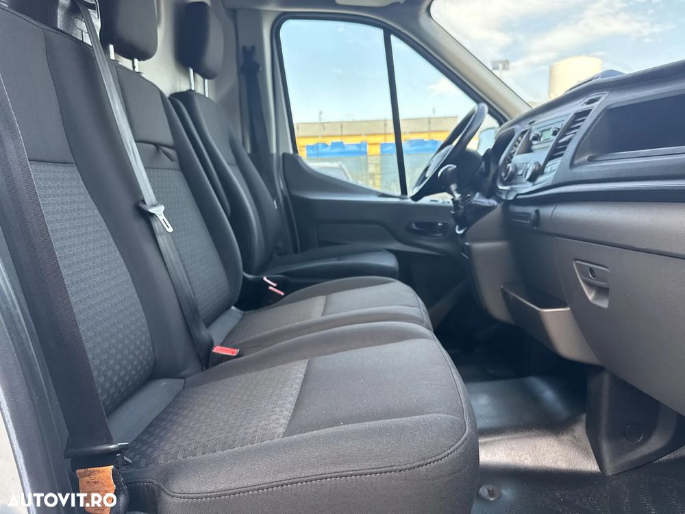 Ford Transit - 11