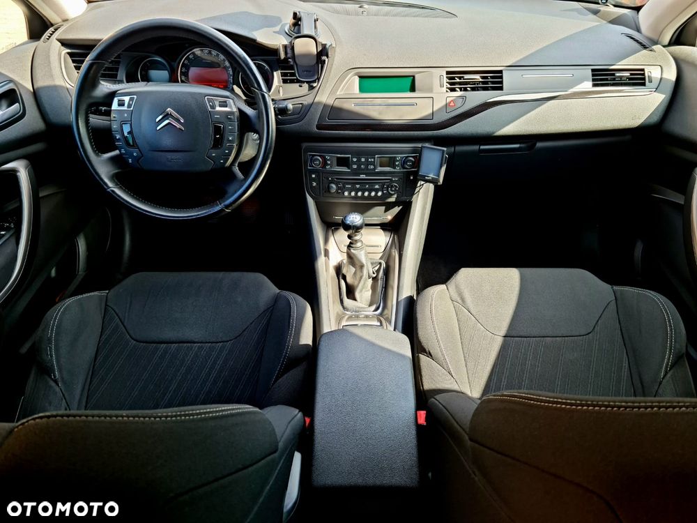 Citroën C5 2.0 HDi Confort - 6