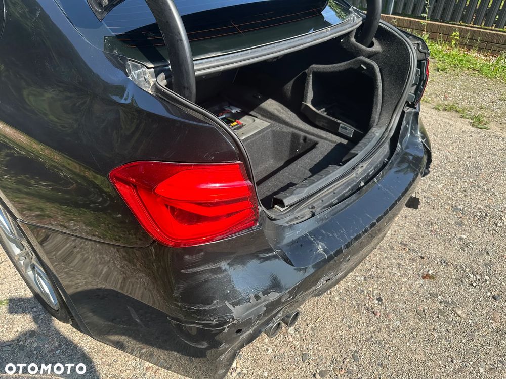 BMW Seria 3 328i Sport-Aut Sport Line - 16