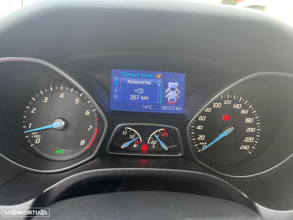 Ford Focus 1.0 SCTi Titanium Best - 31