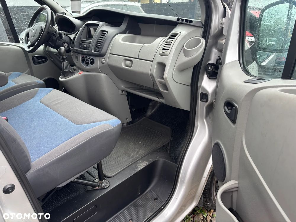 Renault Trafic - 2