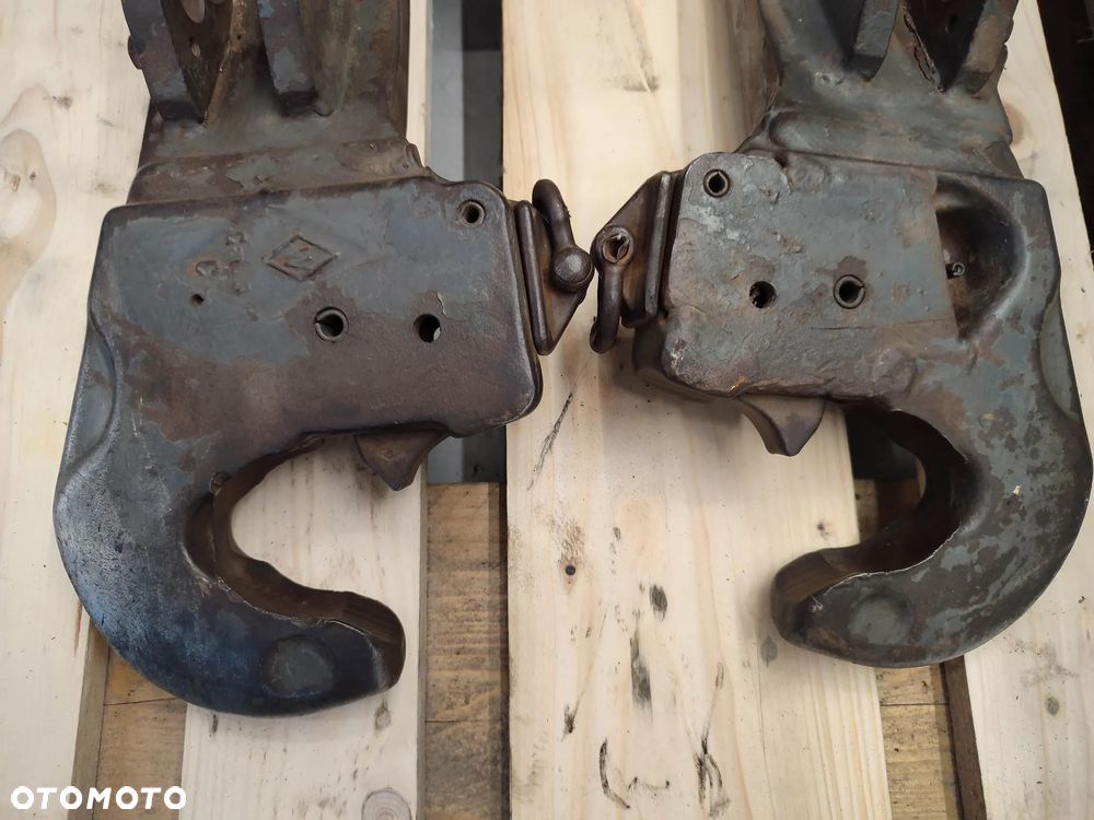 Dolne ramię podnośnika Fendt 716 - 8