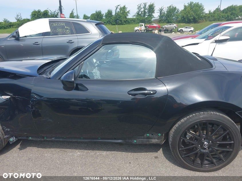 Mazda MX-5 2.0 30th Anniversary - 6