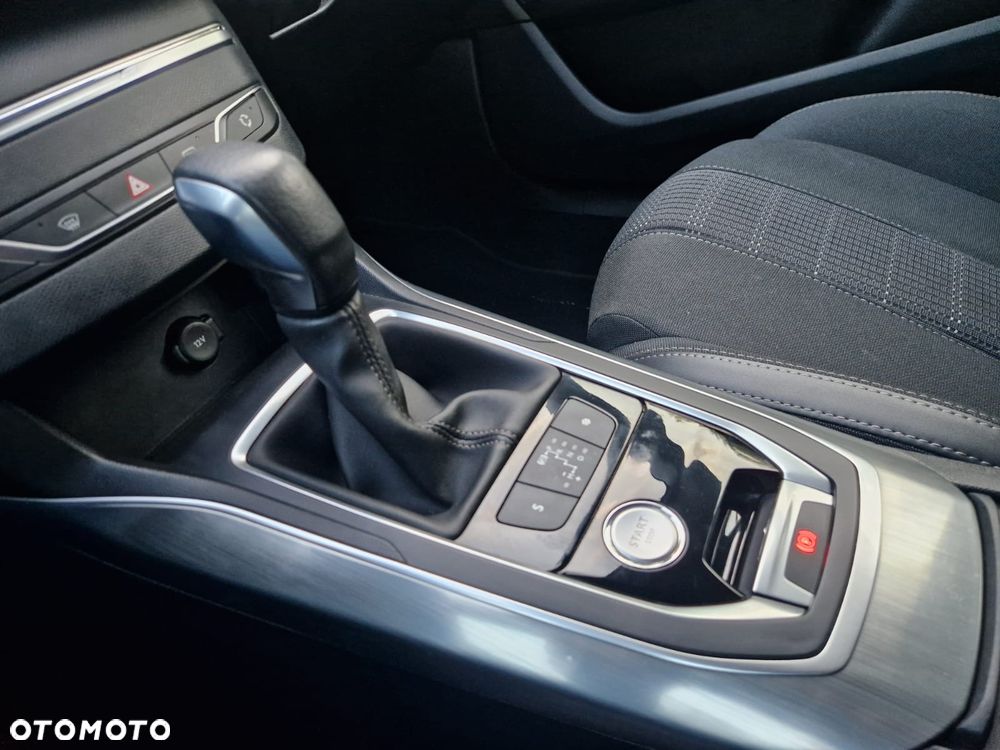 Peugeot 308 - 18