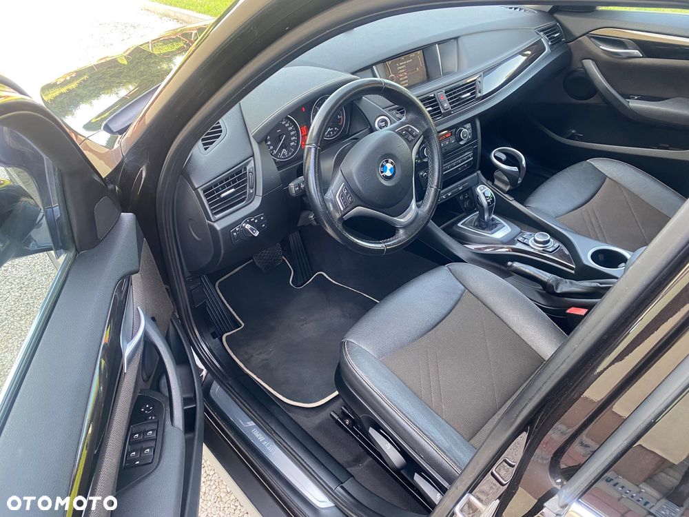 BMW X1 sDrive18d xLine - 17
