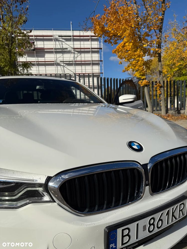 BMW Seria 5 530i xDrive M Sport sport - 12