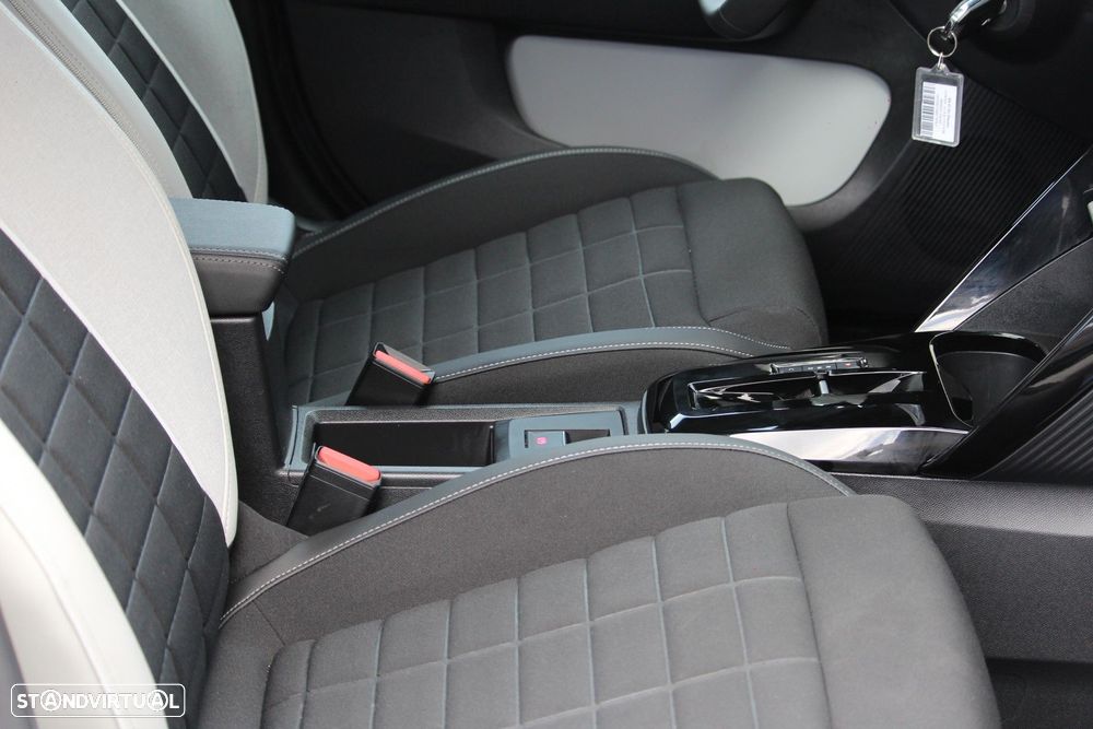 Citroën e-C3 44 kWh Autonomia Conforto Max - 17