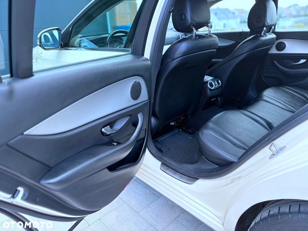 Mercedes-Benz Klasa E - 12