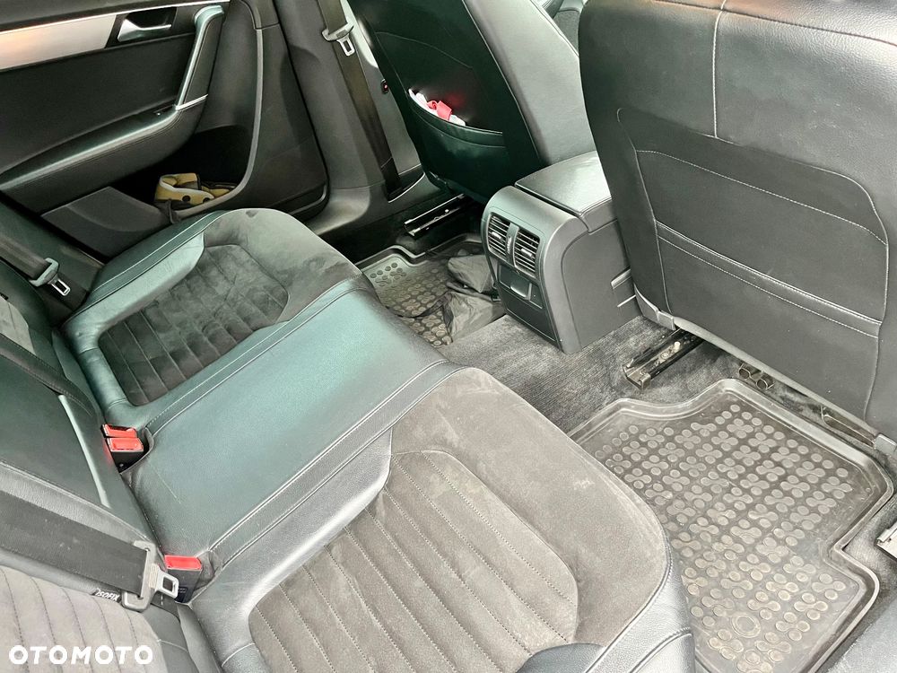 Volkswagen Passat 2.0 TDI Highline DSG - 17