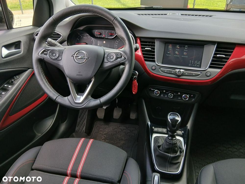 Opel Crossland 1.2 T GS Line - 25