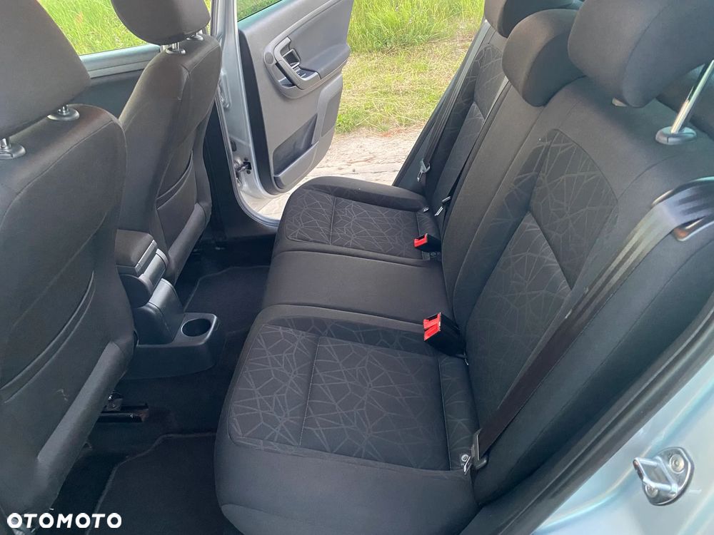 Skoda Fabia 1.2 TSI Family - 34