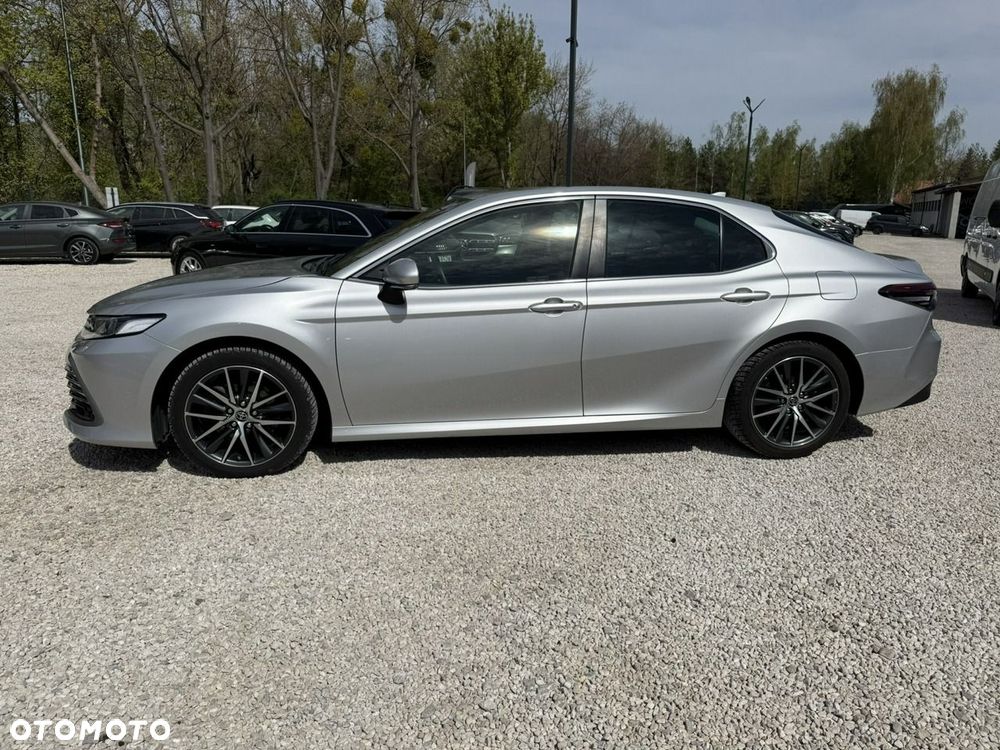 Toyota Camry - 14