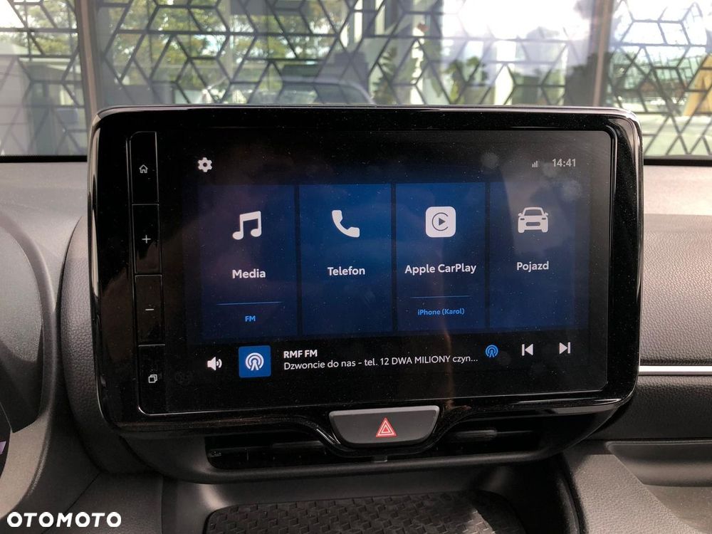 Toyota Yaris Hybrid 1.5 Style - 17