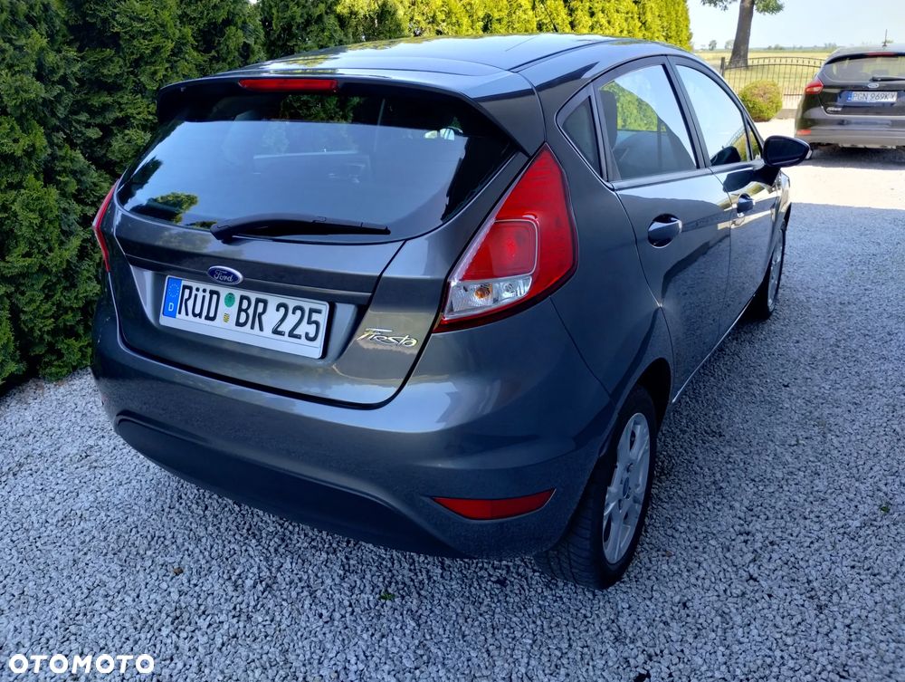 Ford Fiesta 1.25 Champions Edition - 5