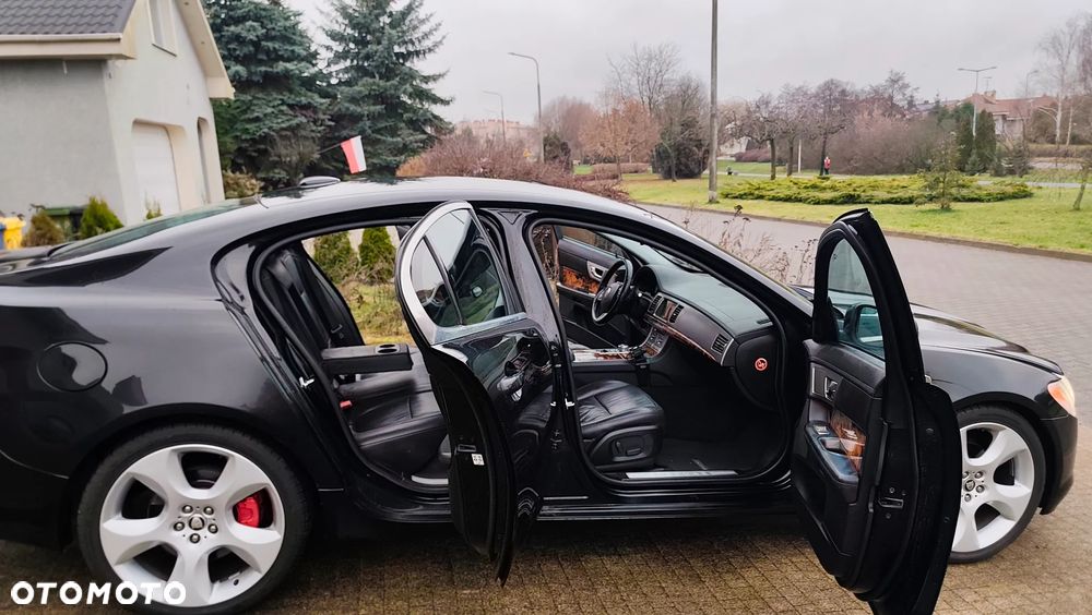 Jaguar XF 2.7 V6 Premium Luxury - 35