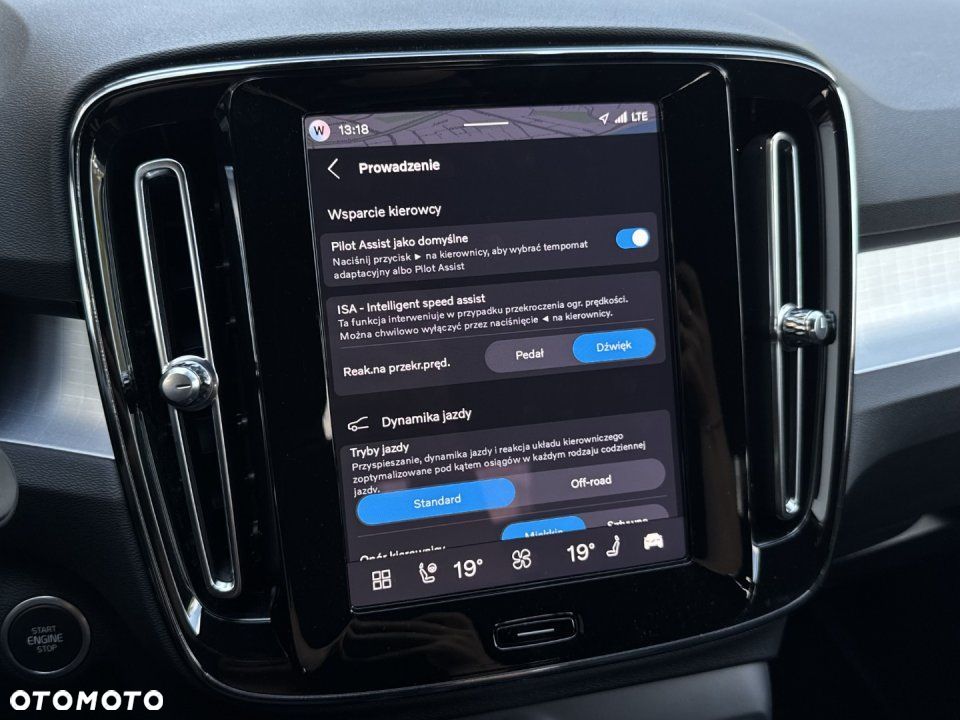 Volvo XC 40 - 29