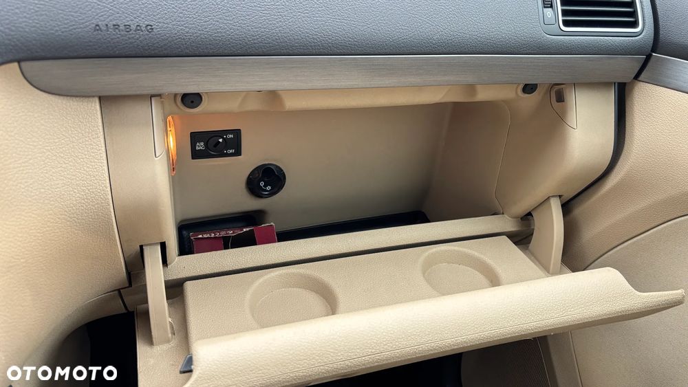 Volkswagen Touran 2.0 TDI DPF Comfortline - 17