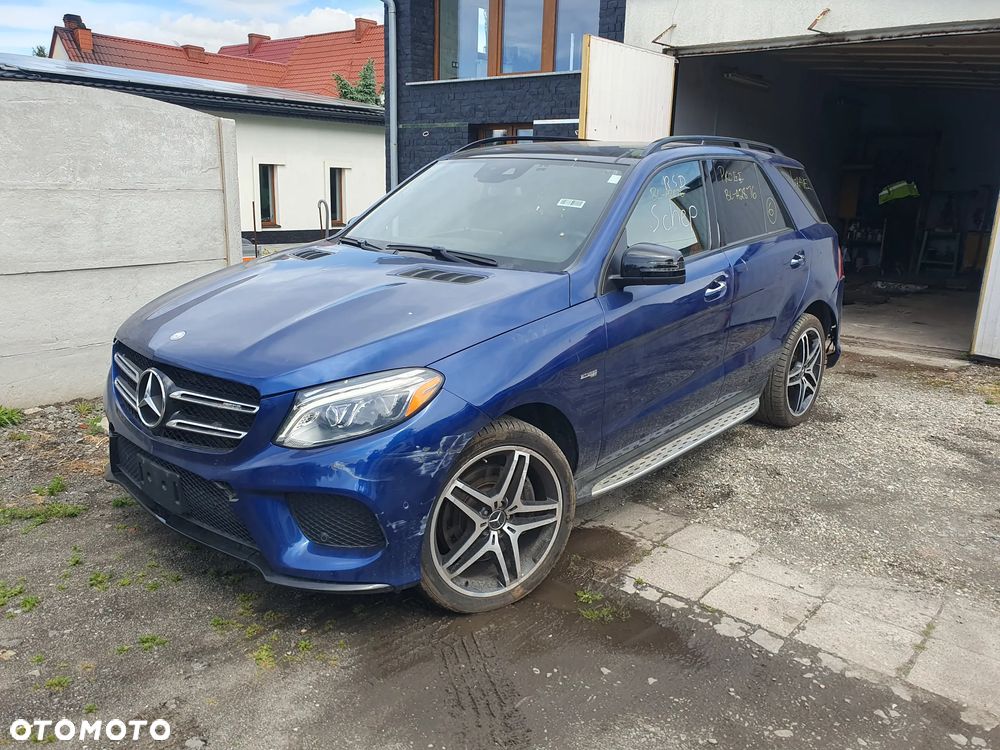 Mercedes-Benz GLE AMG 43 4Matic 9G-TRONIC AMG Line - 16