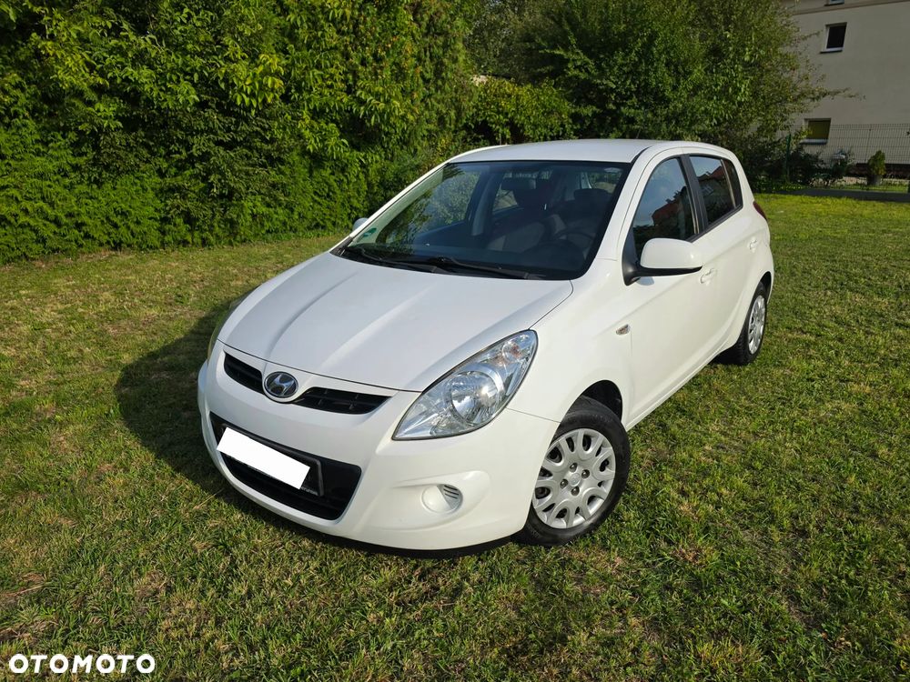 Hyundai i20 1.2 FIFA WM Edition - 6