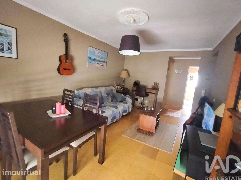 Apartamento T1 em Quelfes de 59 m² - View 2