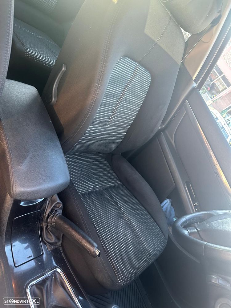 Peugeot 407 SW 1.6 HDi Executive - 4