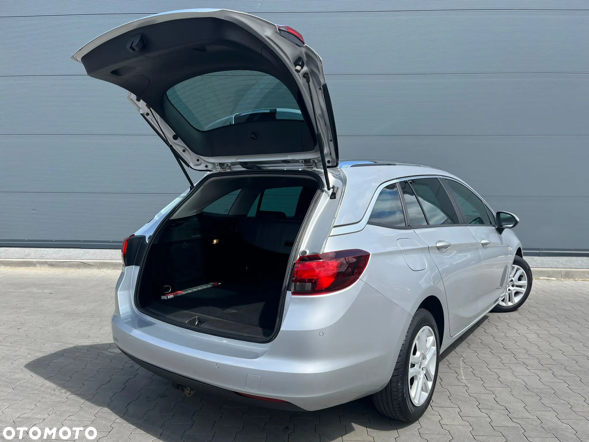 Opel Astra V 1.4 T Enjoy - 5