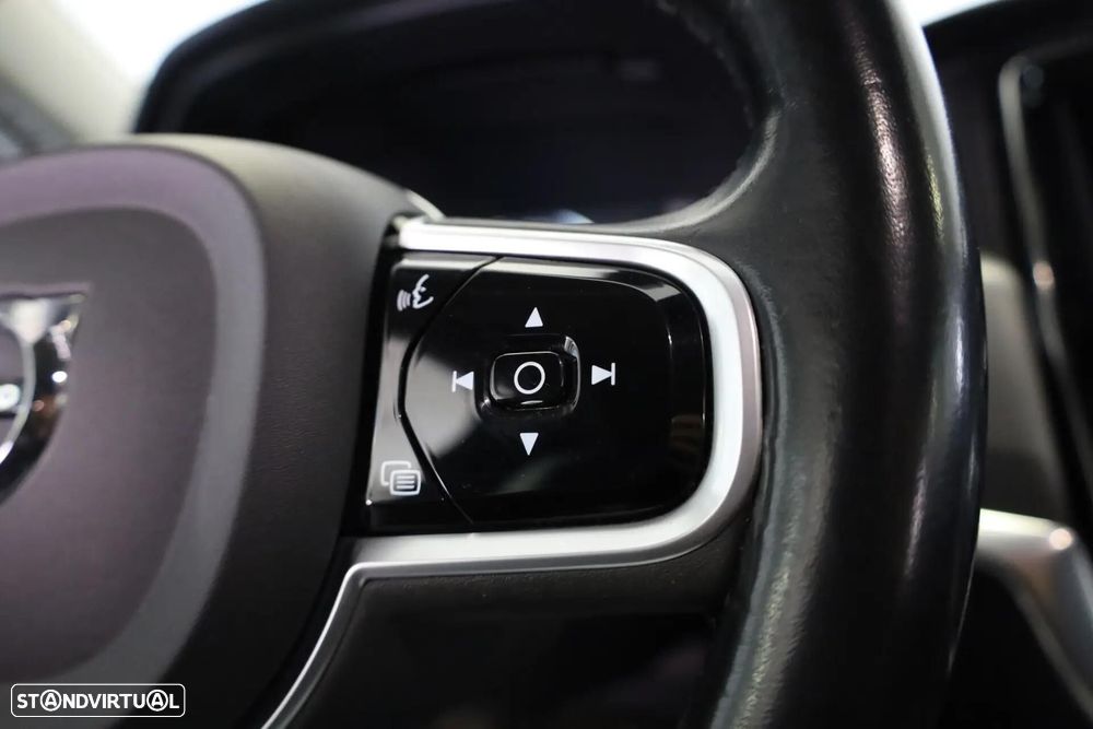 Volvo V90 2.0 D4 Momentum Plus Geartronic - 37
