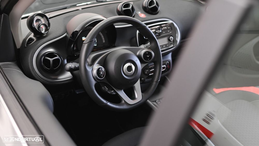 Smart Fortwo Cabrio EQ passion - 37