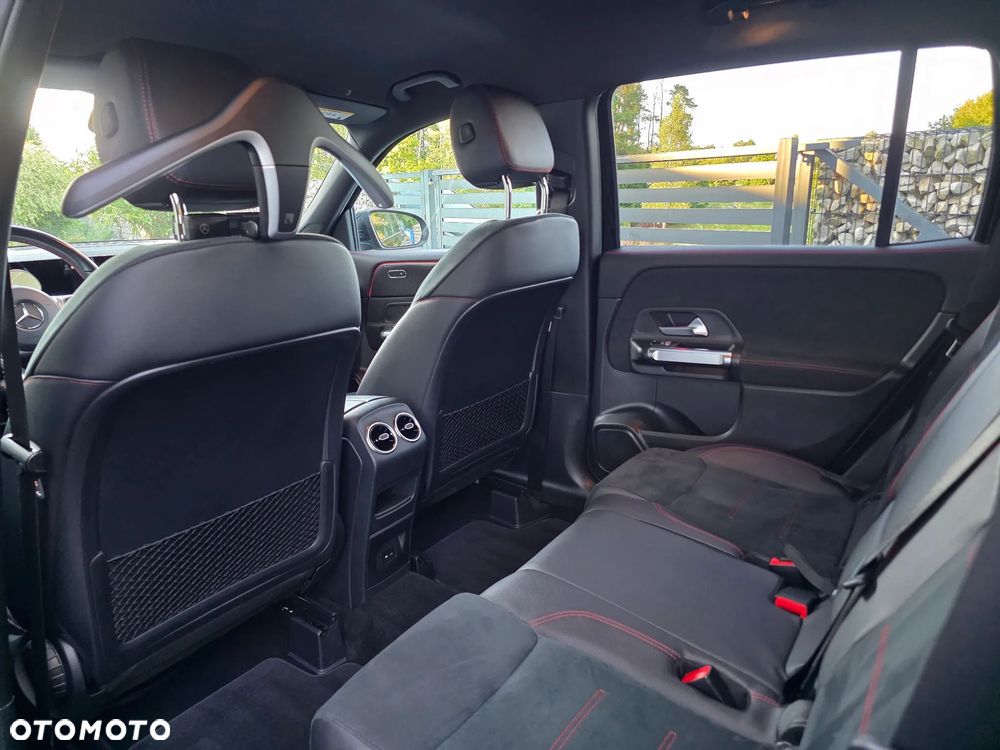 Mercedes-Benz GLB 200 d AMG Line 8G-DCT - 9