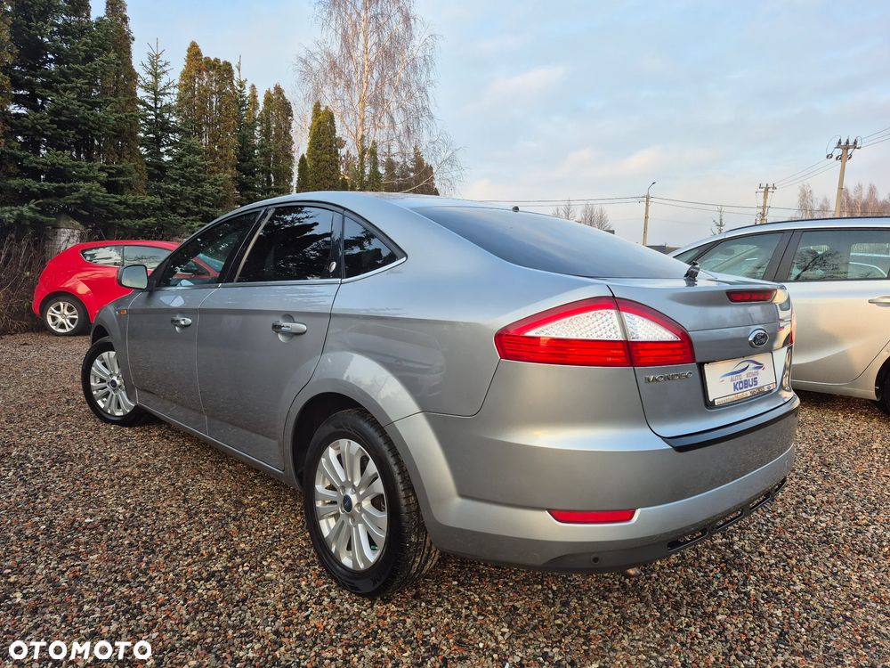 Ford Mondeo 2.0 Ghia Executive - 5