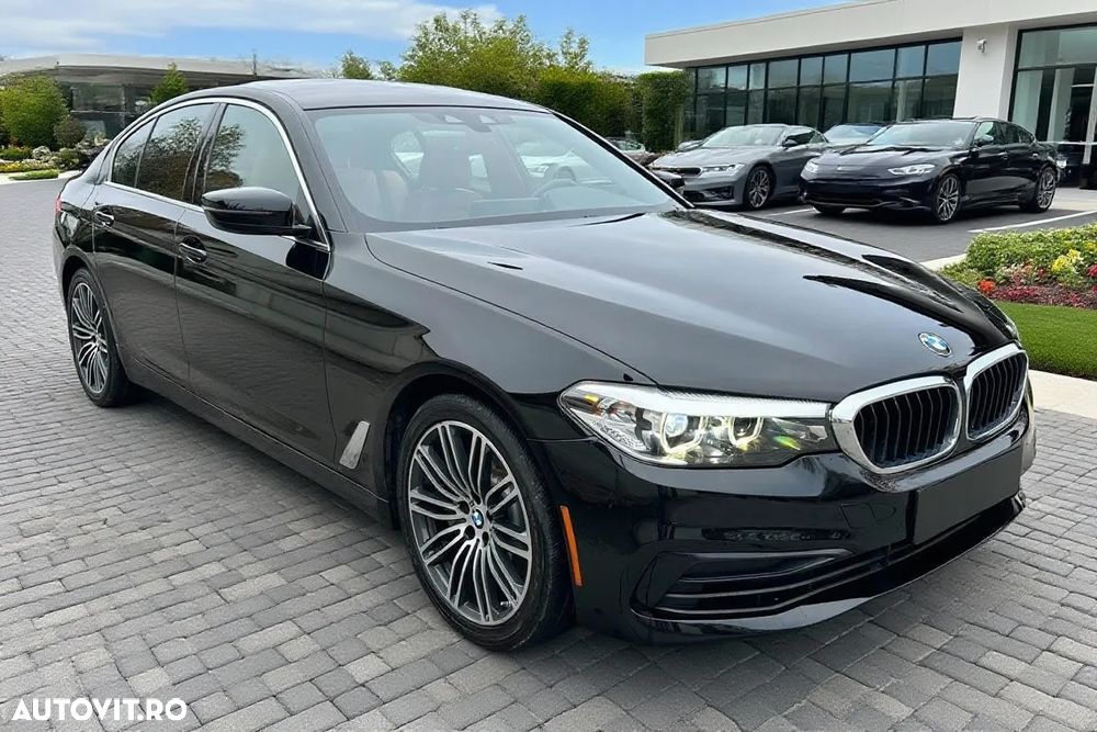 BMW Seria 5 530i xDrive AT - 1