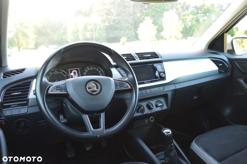 Skoda Fabia - 11