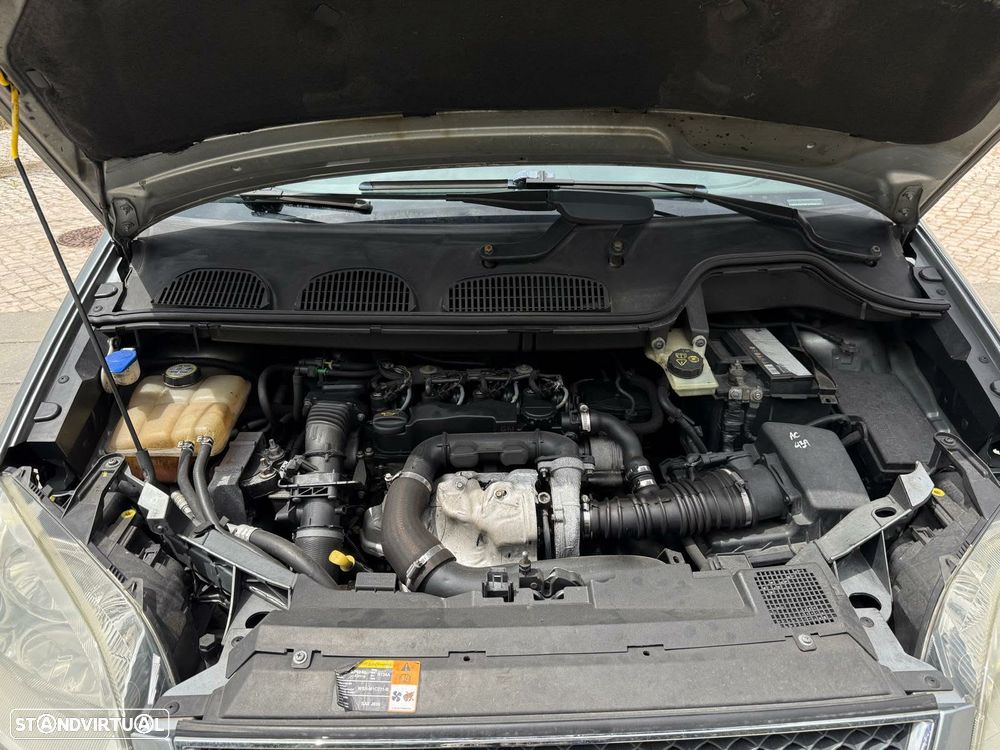Ford Focus C-Max 1.6 TDCi Ghia - 14