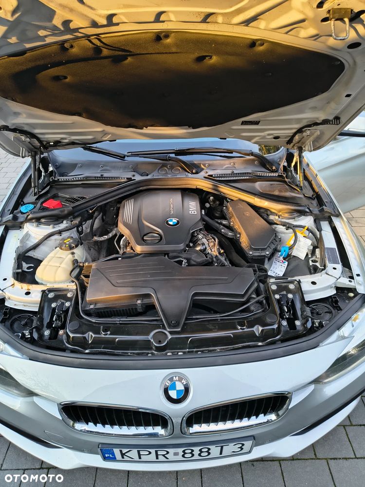BMW Seria 3 - 16