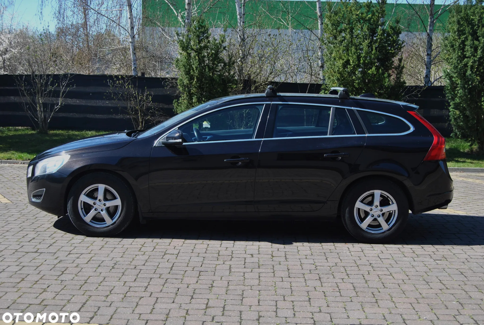 Volvo V60 D2 Summum - 16