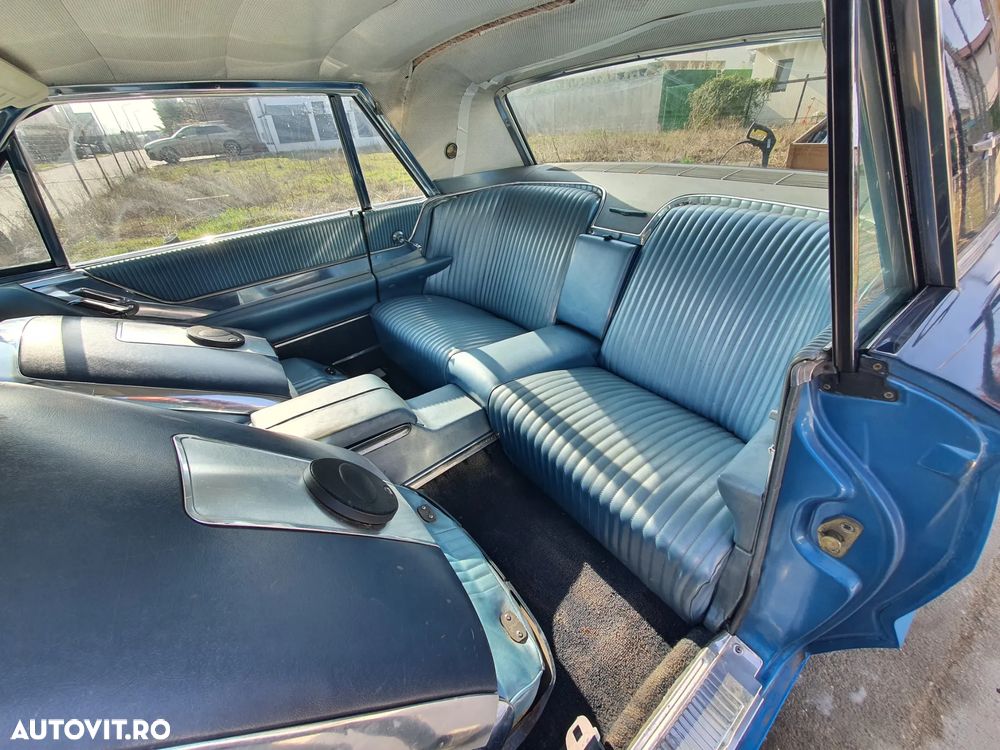 Ford Thunderbird - 10