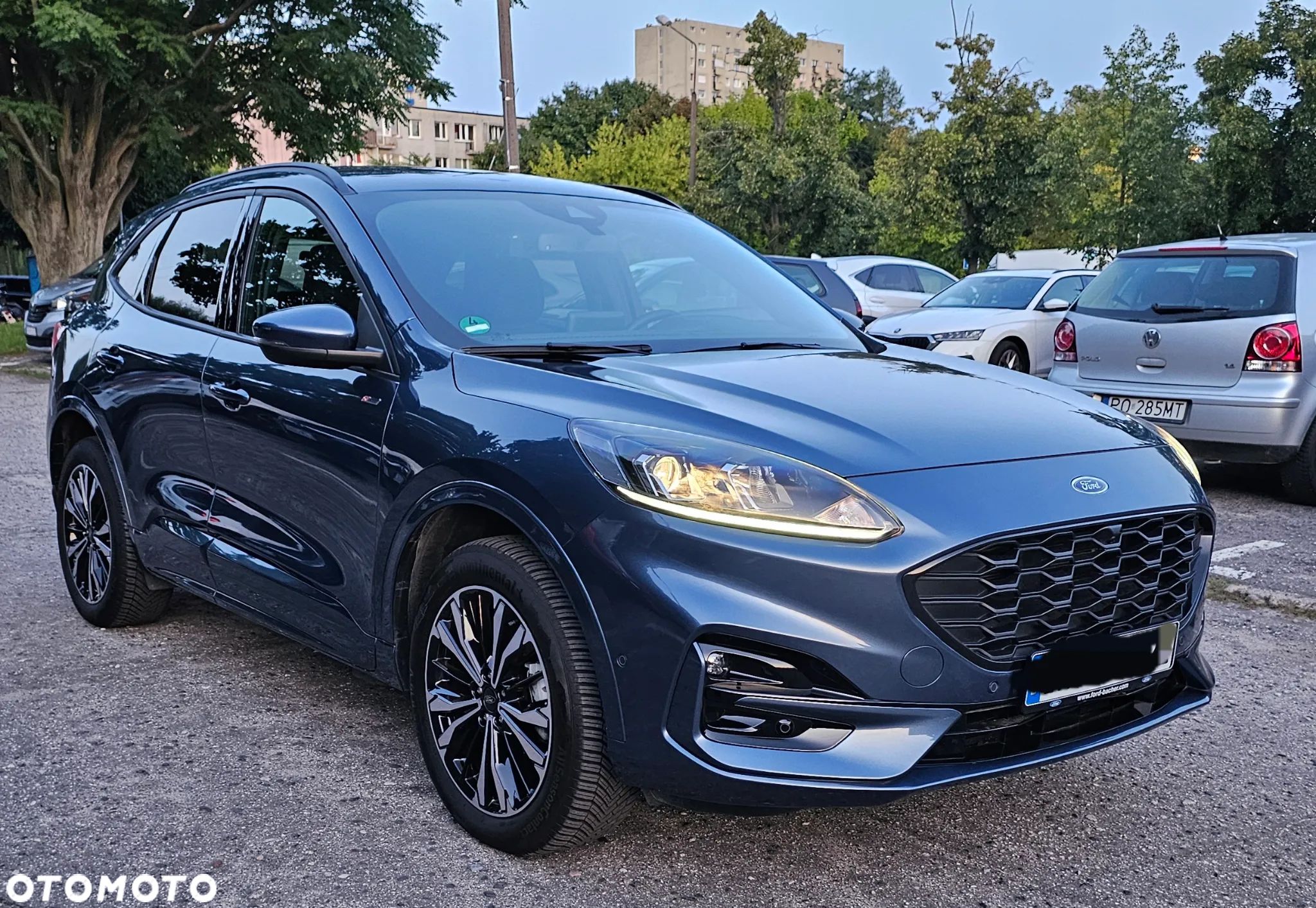 Ford Kuga - 1