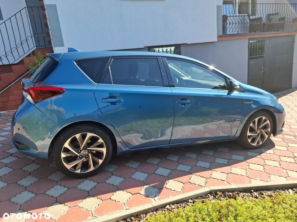 Toyota Auris 1.8 HSD Luna - 7