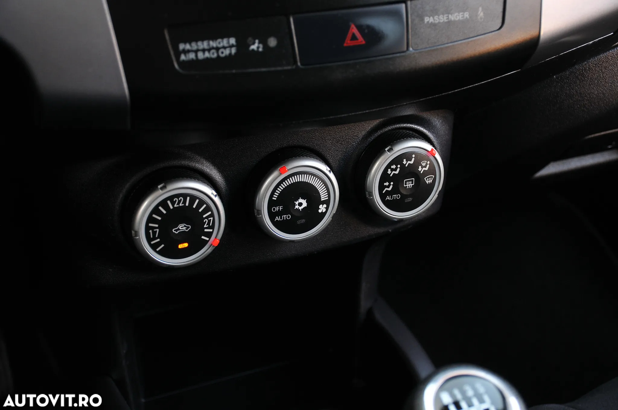 Mitsubishi Outlander 2.0 DI-D 4WD Instyle - 22