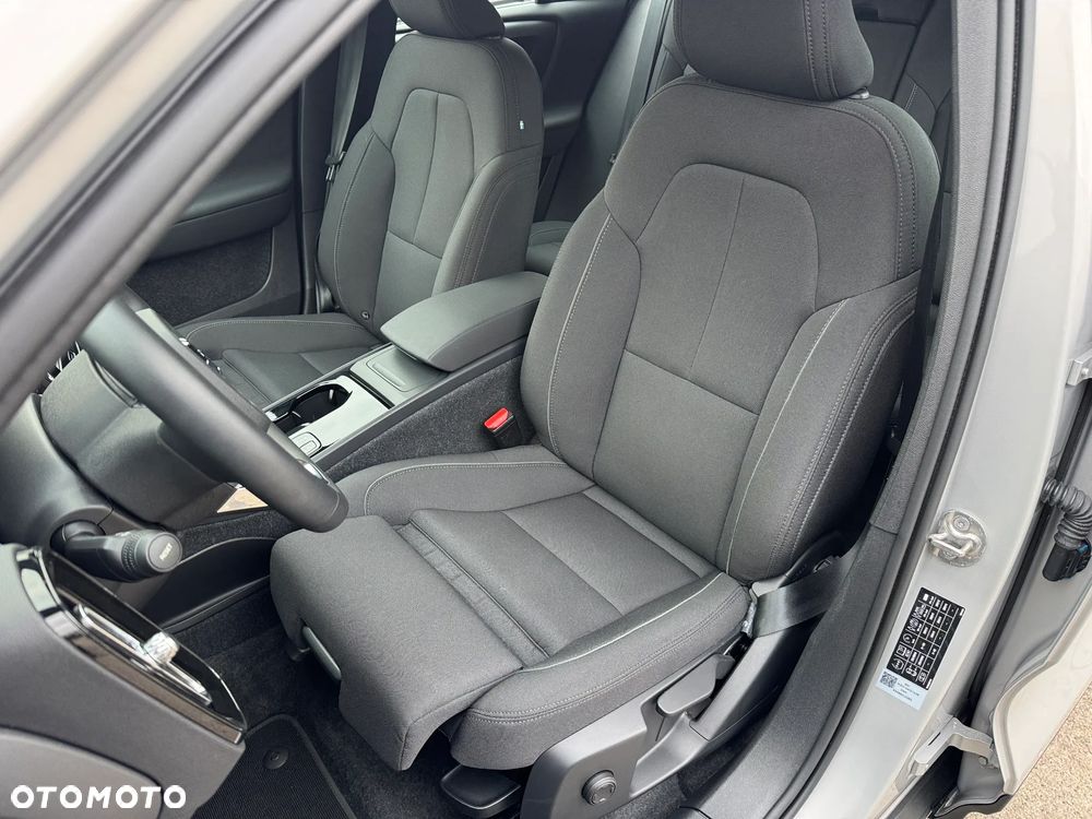 Volvo XC 40 Recharge 69 kWh Single Motor RWD Plus - 12