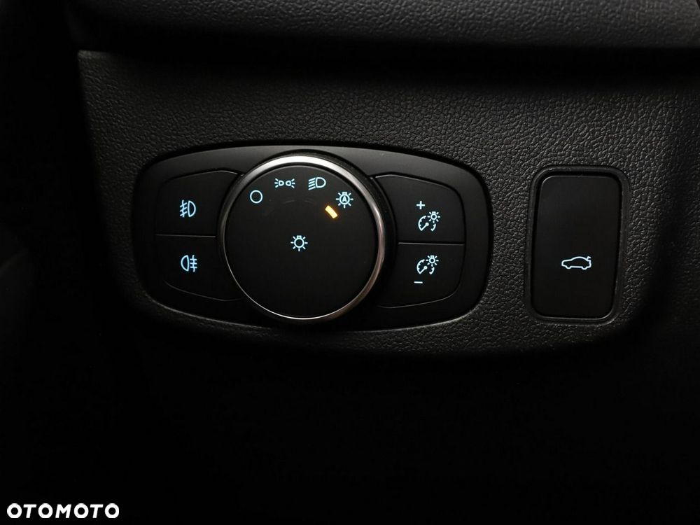 Ford Focus 1.5 EcoBlue Start-Stopp-System ST-LINE - 37
